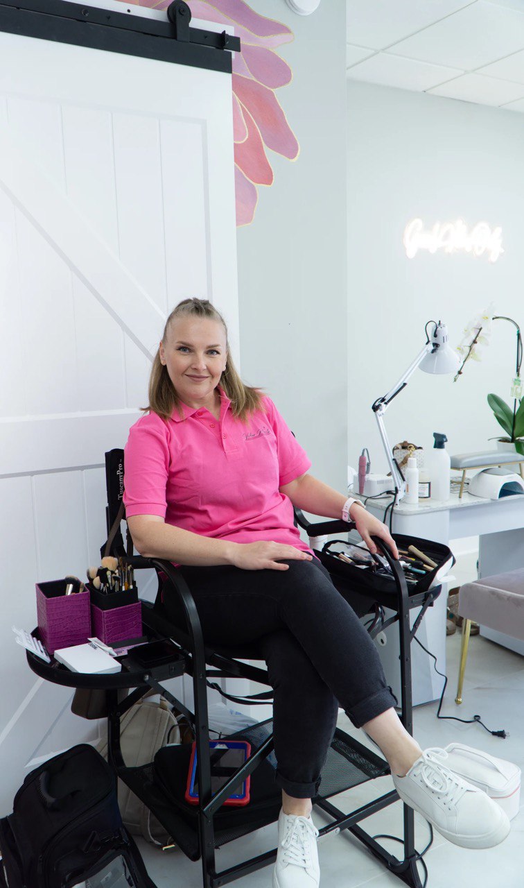 Eyebrow tinting Gulf Breeze 32561